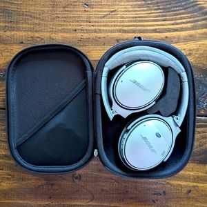 Bose QC35 II grey w black ear pads noise cancelling over ear headphones 🎧🎶💻